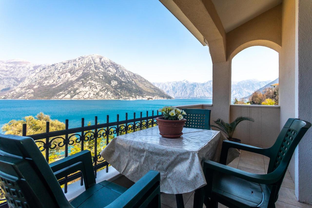 La Castagna Apartments Kotor Buitenkant foto