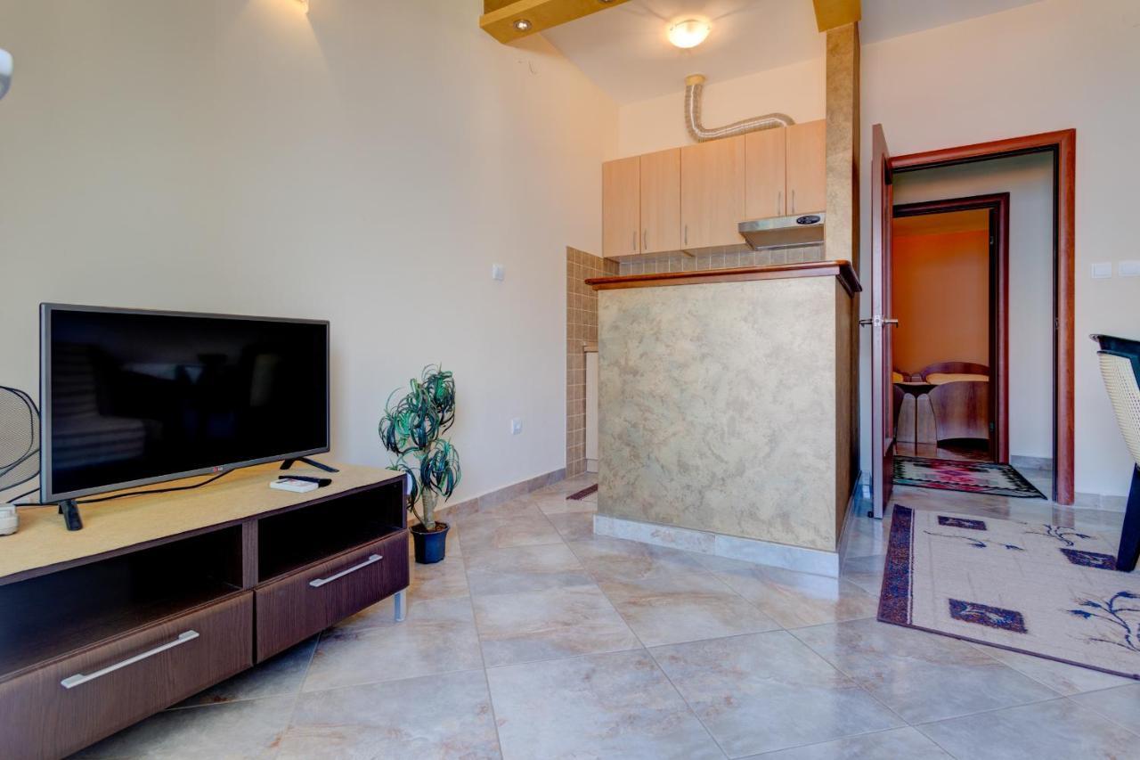 La Castagna Apartments Kotor Buitenkant foto